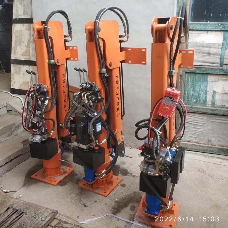 广灵县重汽蓝牌随车吊 3.2吨 国六动力强 液压驱动 农用自卸起重机